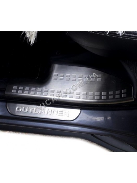 Накладки на пороги Mitsubishi Outlander XL